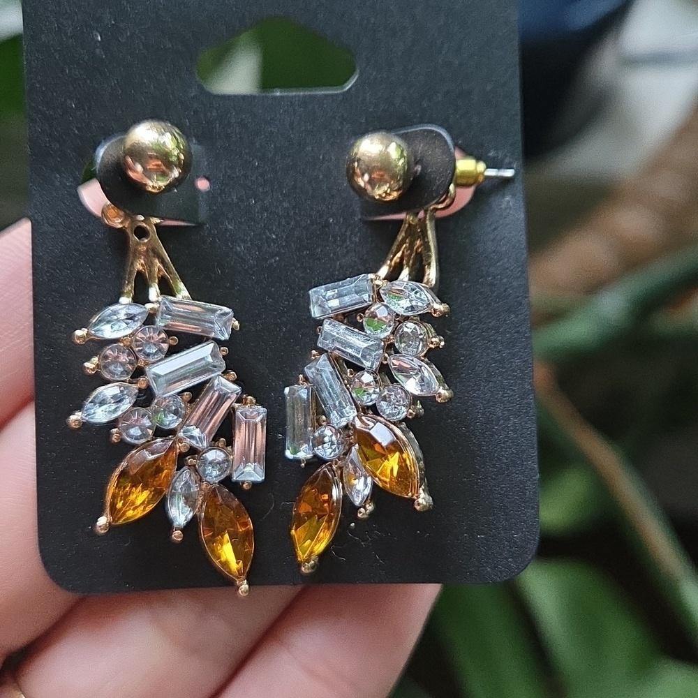 New Earrings - Picture 2 of 3